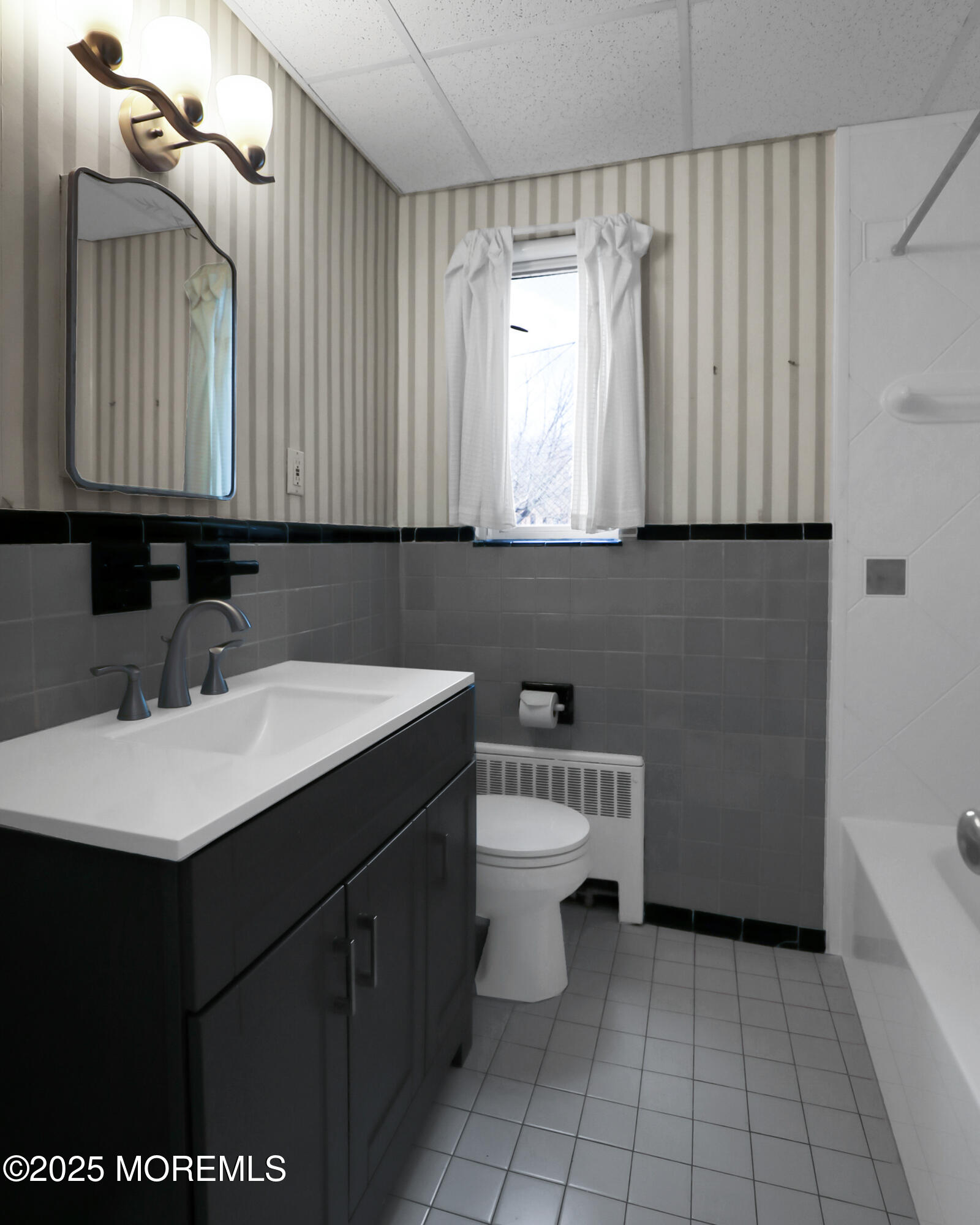 283 Spring Street, Unit 283B Red Bank, NJ 07701 - Photo 15 of 28 1F8A8749-007-001-2242x2802