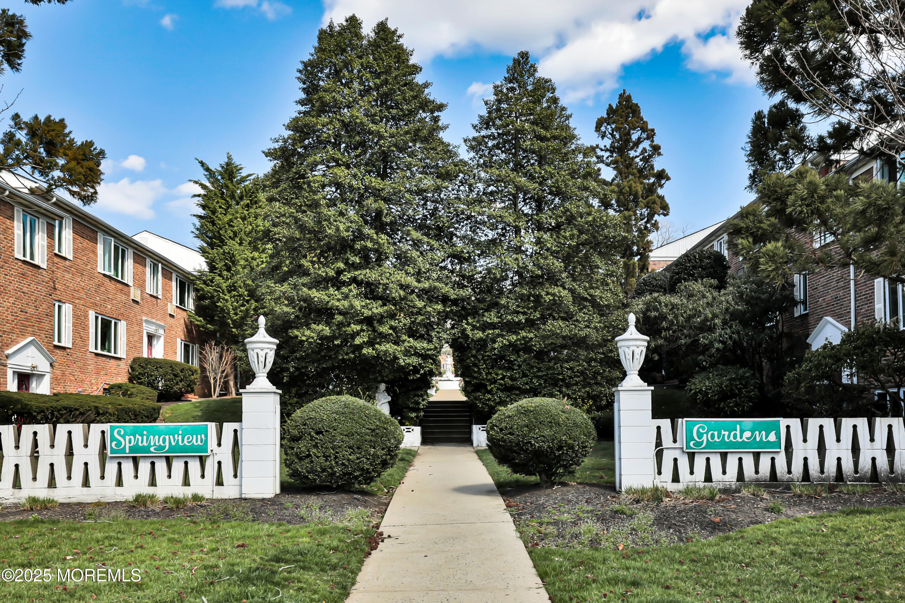 283 Spring Street, Unit 283B Red Bank, NJ 07701 - Photo 4 of 28 1F8A8836-028-023-3360x2240