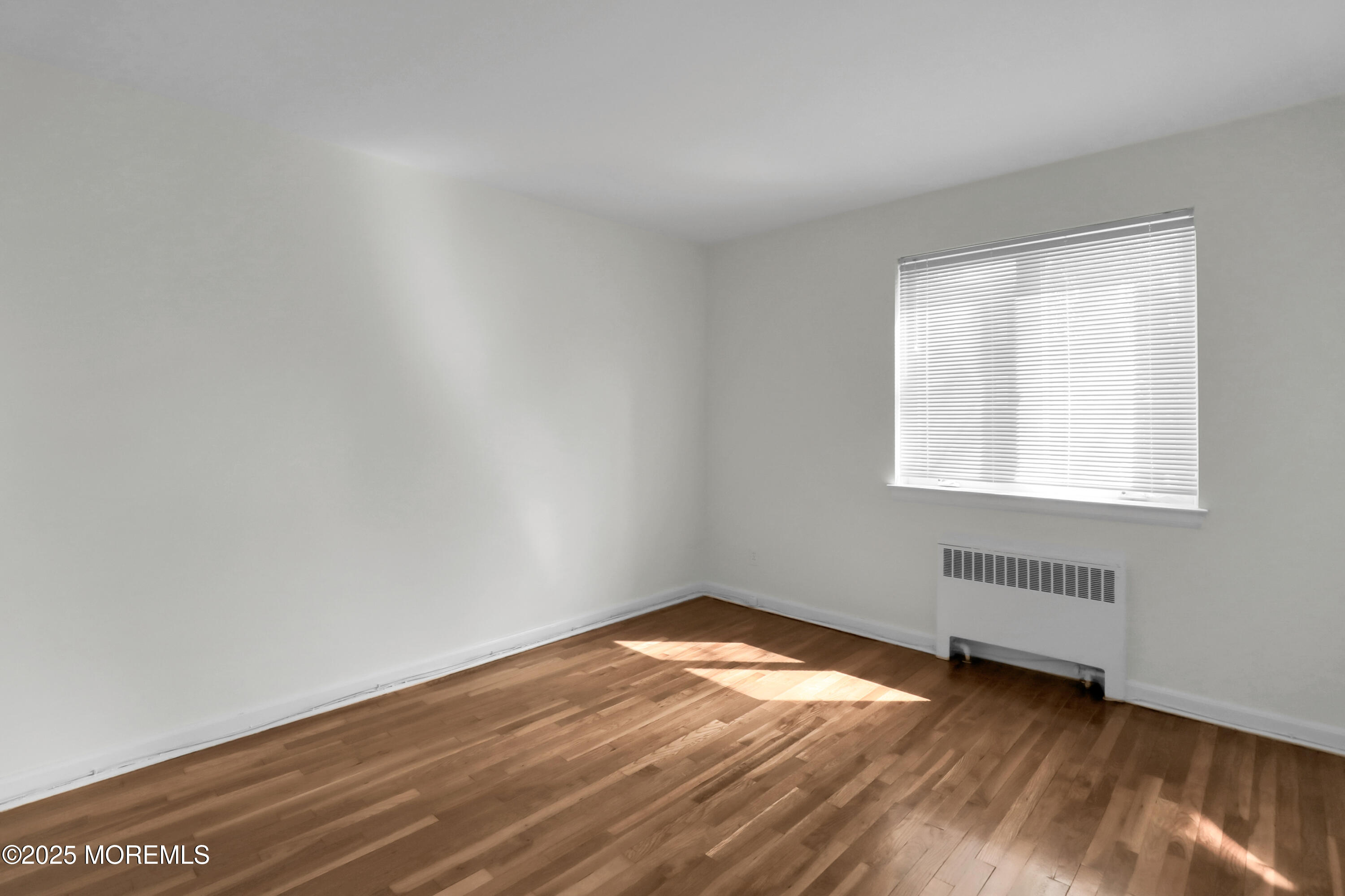 283 Spring Street, Unit 283B Red Bank, NJ 07701 - Photo 9 of 28 1F8A8743-005-011-3360x2240