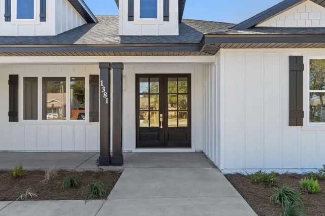 view of an entrance of the house