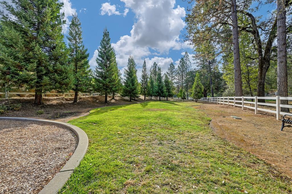 21583 Cascade Crossing Road Grass Valley, CA 95949 - Photo 50 of 51 Gallery Image 50