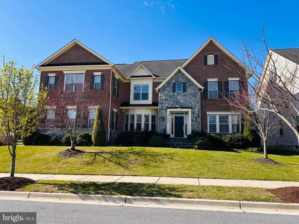 $1,400,000 | 22109 Winding Woods Way, Clarksburg, MD 20871