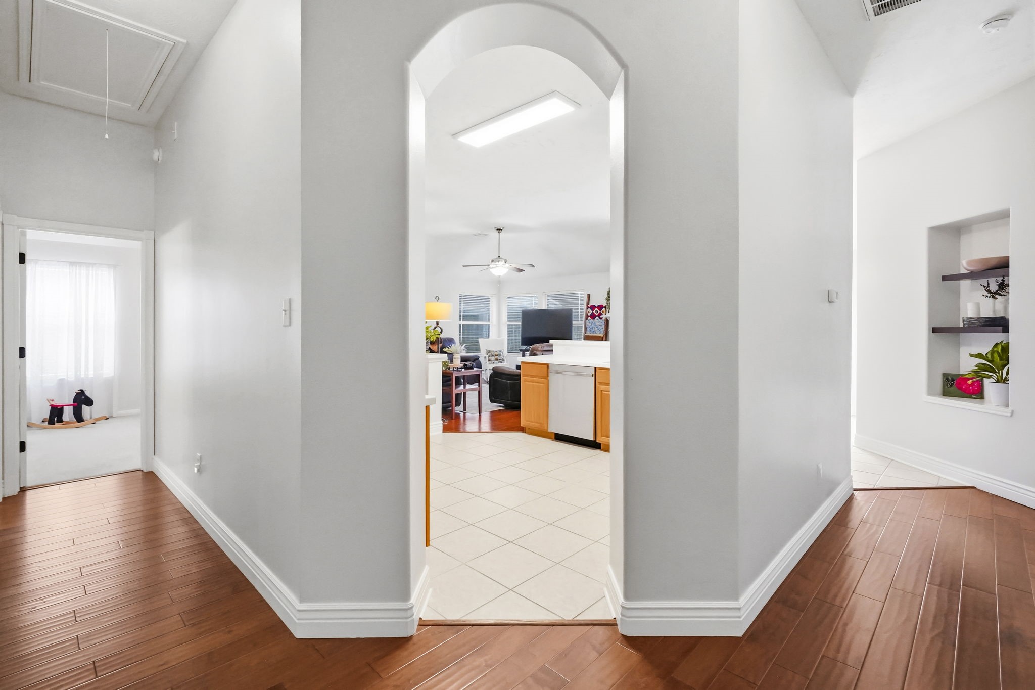 20934 Jessica Rose Lane Spring, TX 77379 - Photo 8 of 50 Gallery Image 8