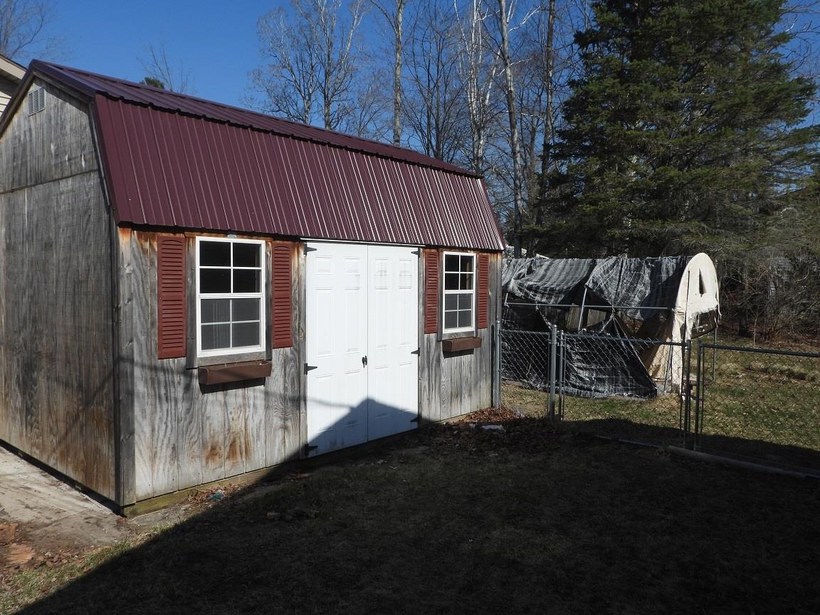 1198 Wayne Road Alpena, MI 49707 - Photo 23 of 27 1909809-22.JPG