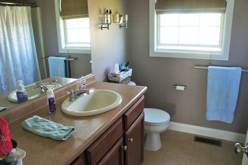 36 Cart Path Road Dracut, MA 01826 - Photo 26 of 28