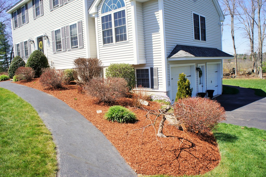 36 Cart Path Road Dracut, MA 01826 - Photo 4 of 28