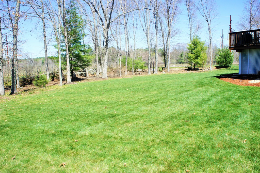 36 Cart Path Road Dracut, MA 01826 - Photo 5 of 28