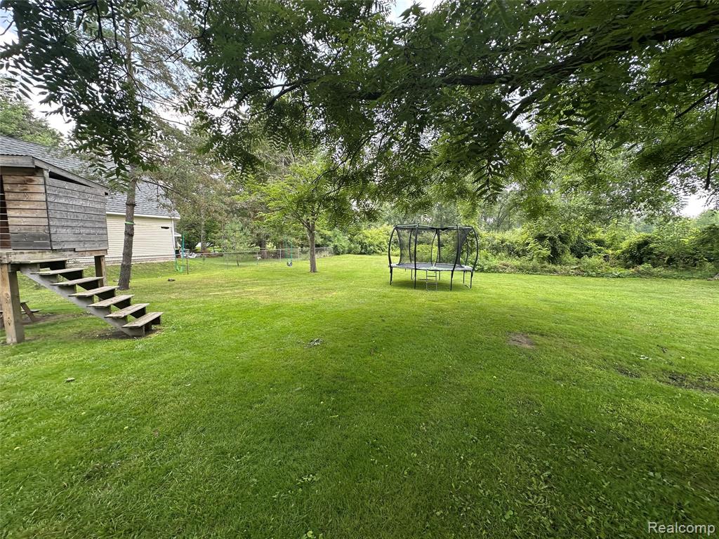 872 West Silver Lake Road Fenton, MI 48430 - Photo 2 of 42