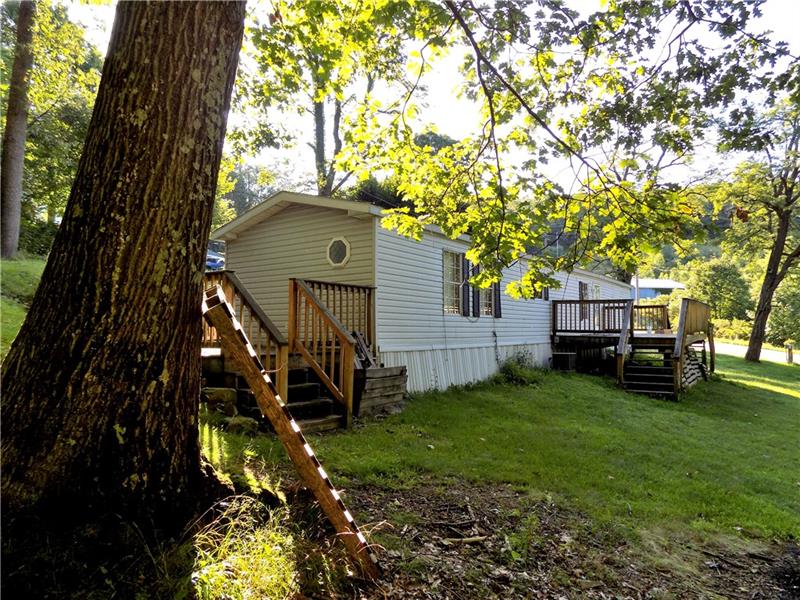 555 Maple Summit Road Mill Run, PA 15464 - Photo 4 of 16