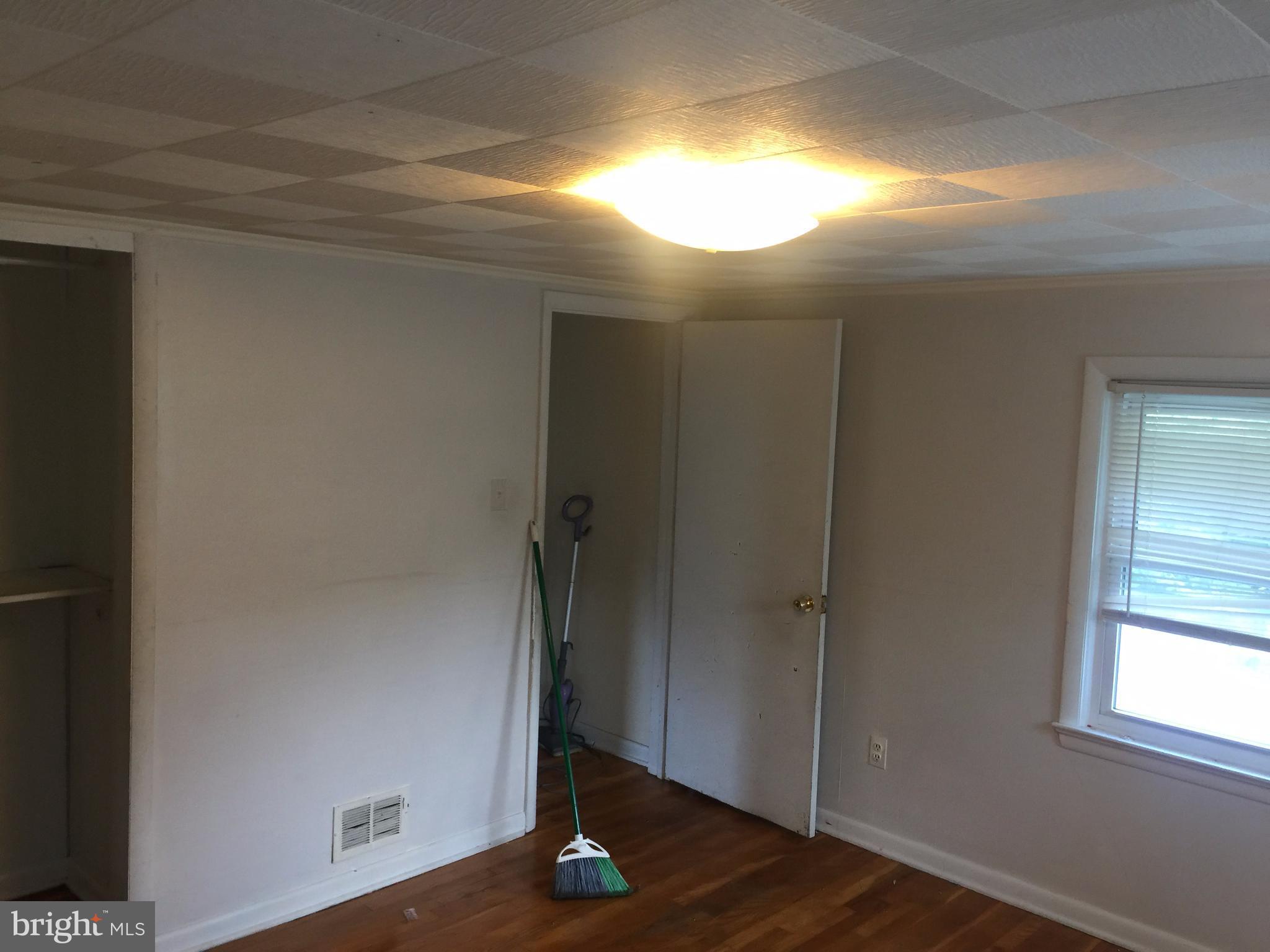 10154 High Ridge Road Laurel, MD 20723 - Photo 22 of 25 Bedroom