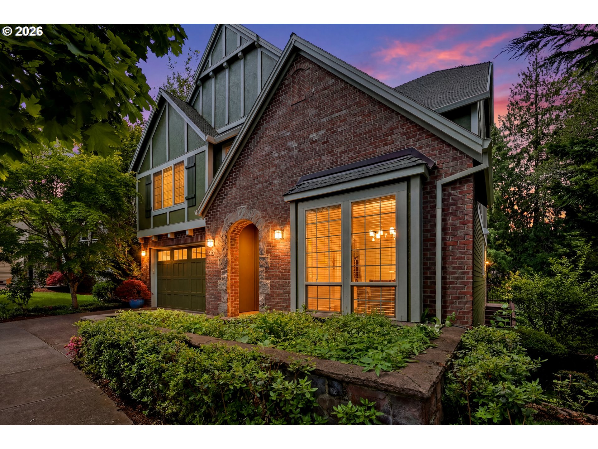 1639 Southwest Joshua Street Portland, OR 97219 - Photo 2 of 48