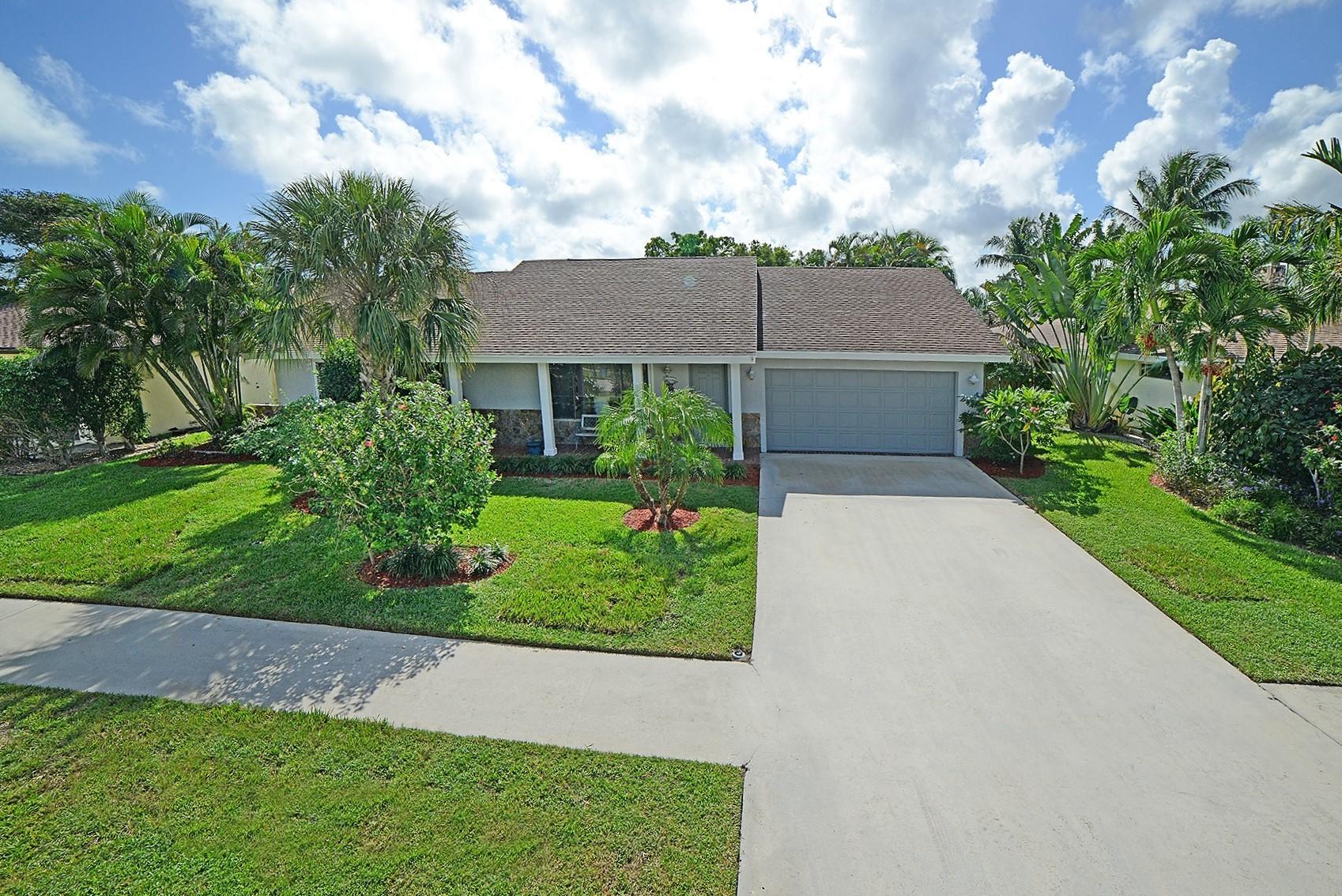 4816 Sugar Pine Drive Boca Raton, FL 33487 - Photo 30 of 37 Front of House
