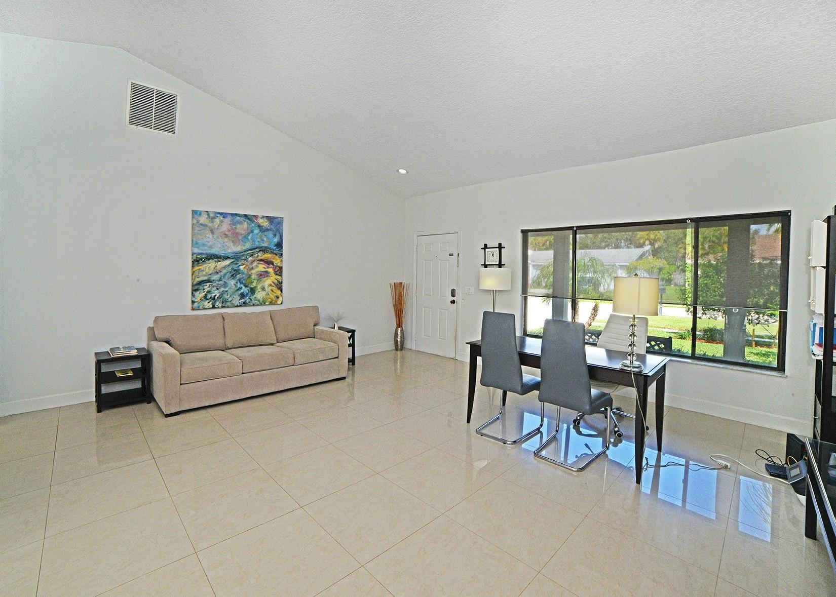 4816 Sugar Pine Drive Boca Raton, FL 33487 - Photo 4 of 37 Living Room
