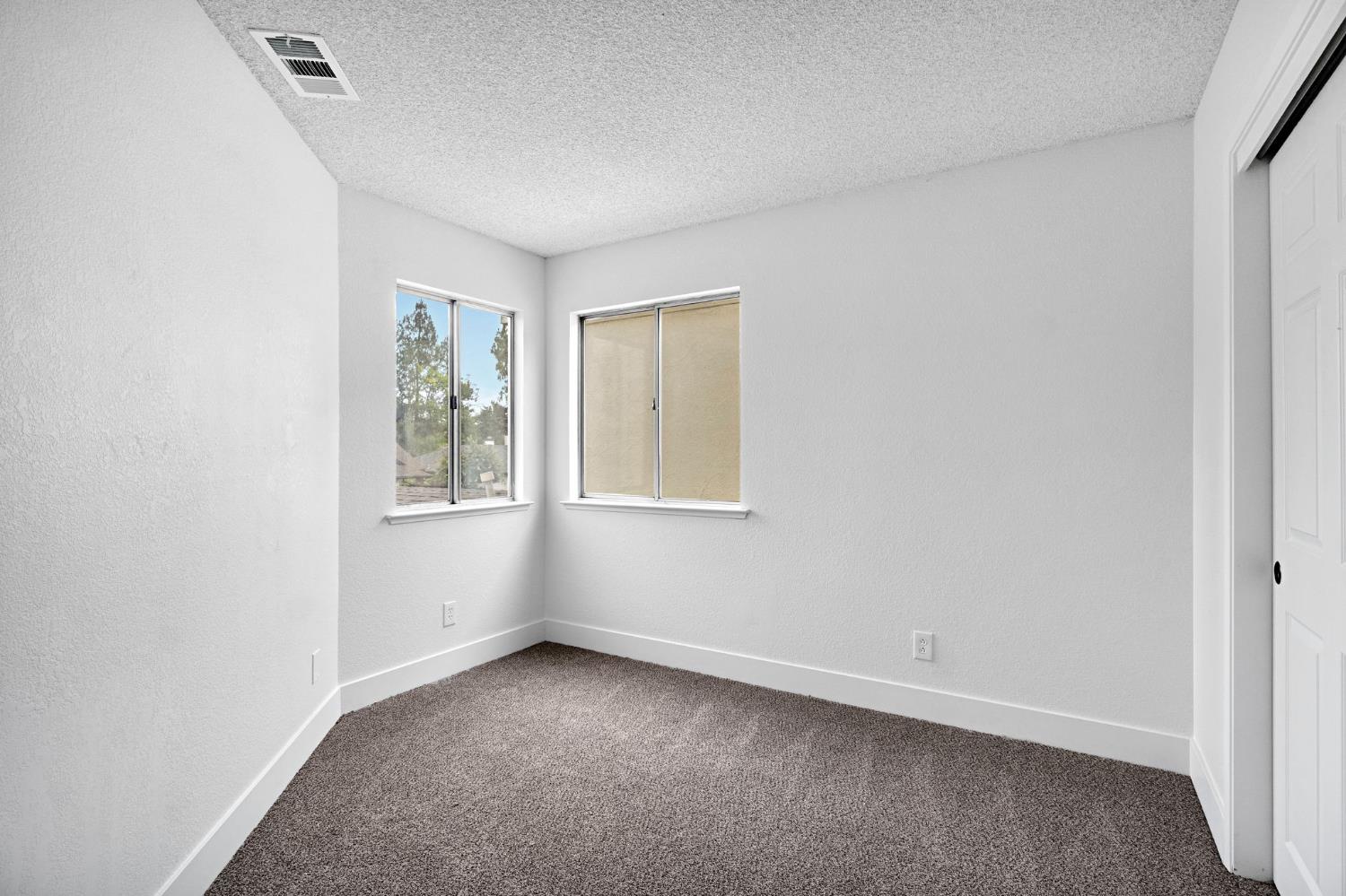 3622 West Terrace Avenue Fresno, CA 93722 - Photo 26 of 33
