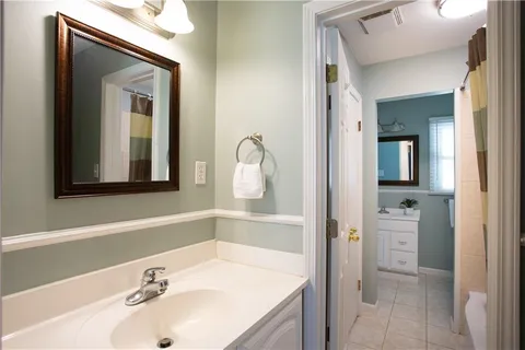 $325,000 | 8878 Westbrooke Drive, Overland Park, KS 66212