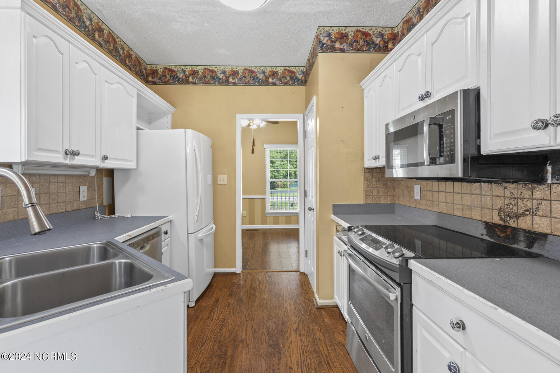 202 Willbarry Road Jacksonville, NC 28540 - Photo 12 of 35 willbarry-16