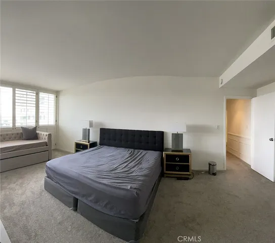 $7,500 | 2220 Avenue Of The Stars, Los Angeles, CA 90067