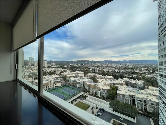 $7,500 | 2220 Avenue Of The Stars, Los Angeles, CA 90067