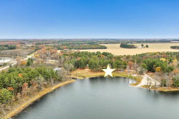 $550,000 | W12381 County Rd GG, Hancock, WI 54943