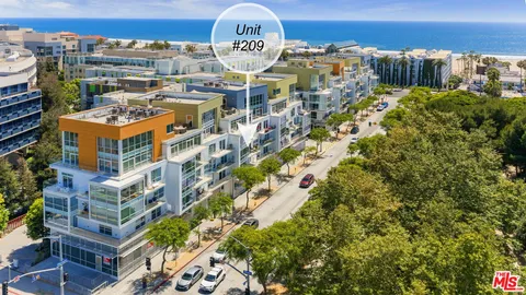 $1,799,000 | 1705 Ocean Avenue, Unit 209, Santa Monica, CA 90401
