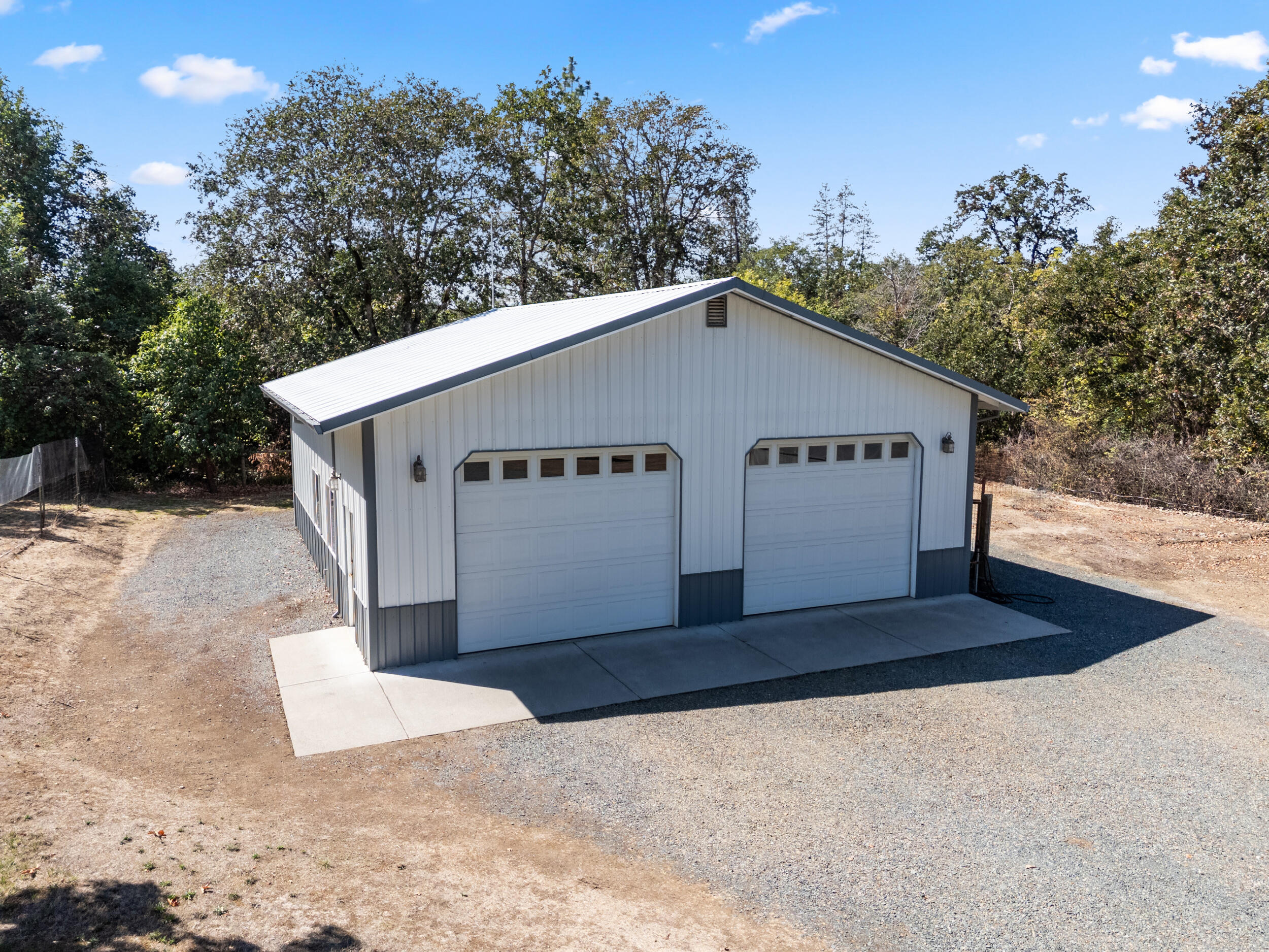 8538 Monument Drive Merlin, OR 97532 - Photo 41 of 47 41_8538 monument dr, grants pass-dr-14