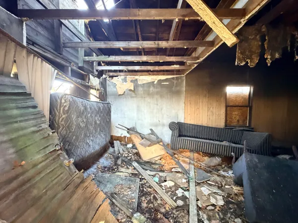 $9,000 | 4907 West 11th Avenue, Gary, IN 46406