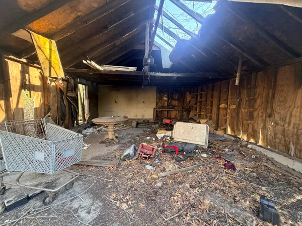 $9,000 | 4907 West 11th Avenue, Gary, IN 46406