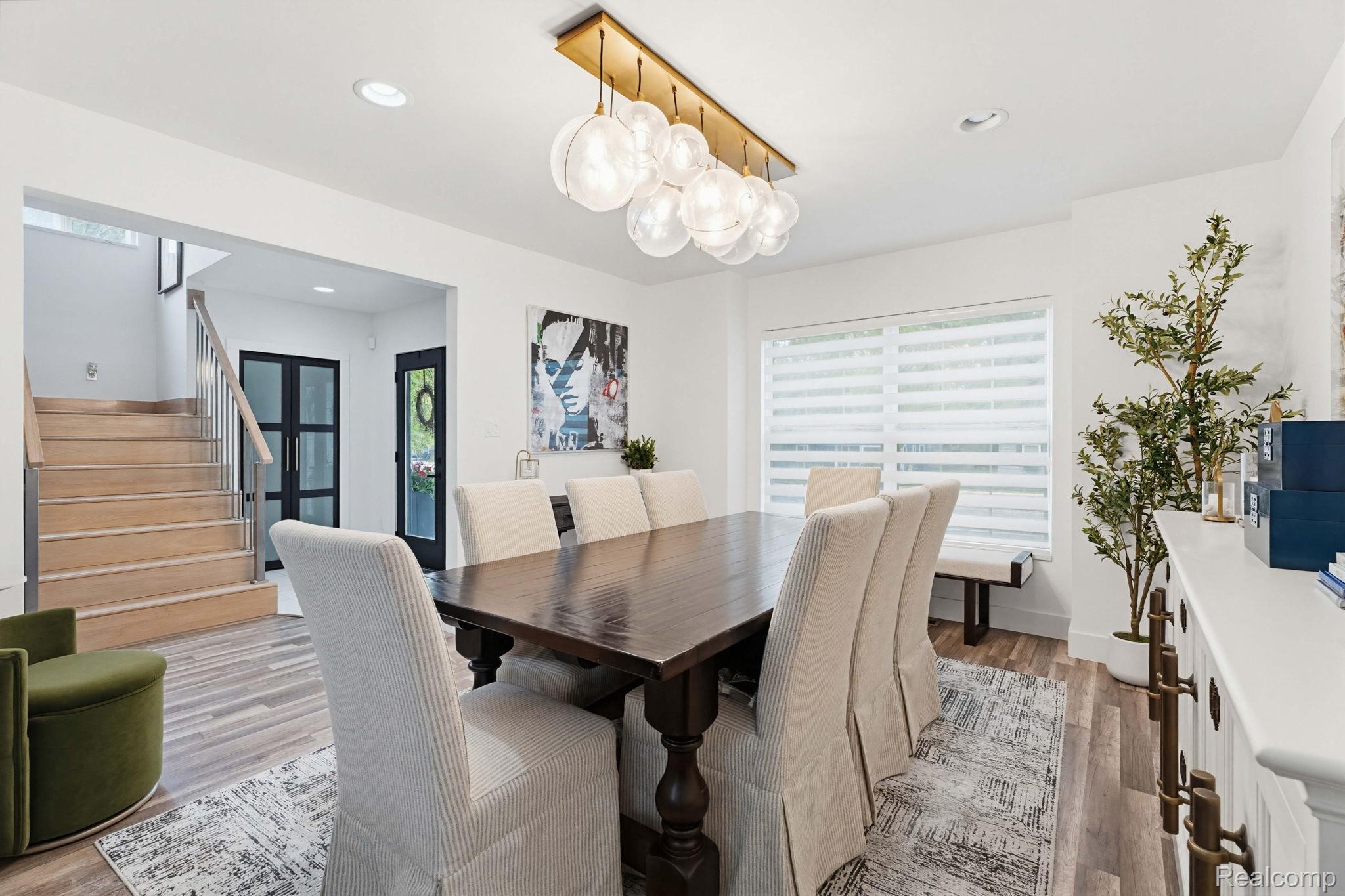 1339 East 14 Mile Road Birmingham, MI 48009 - Photo 4 of 51 Dining Room