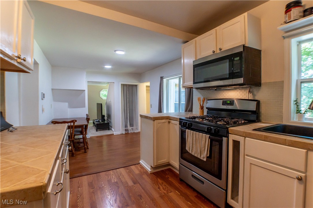 533 Cuyahoga Street Akron, OH 44310 - Photo 11 of 23 Gallery Image 11
