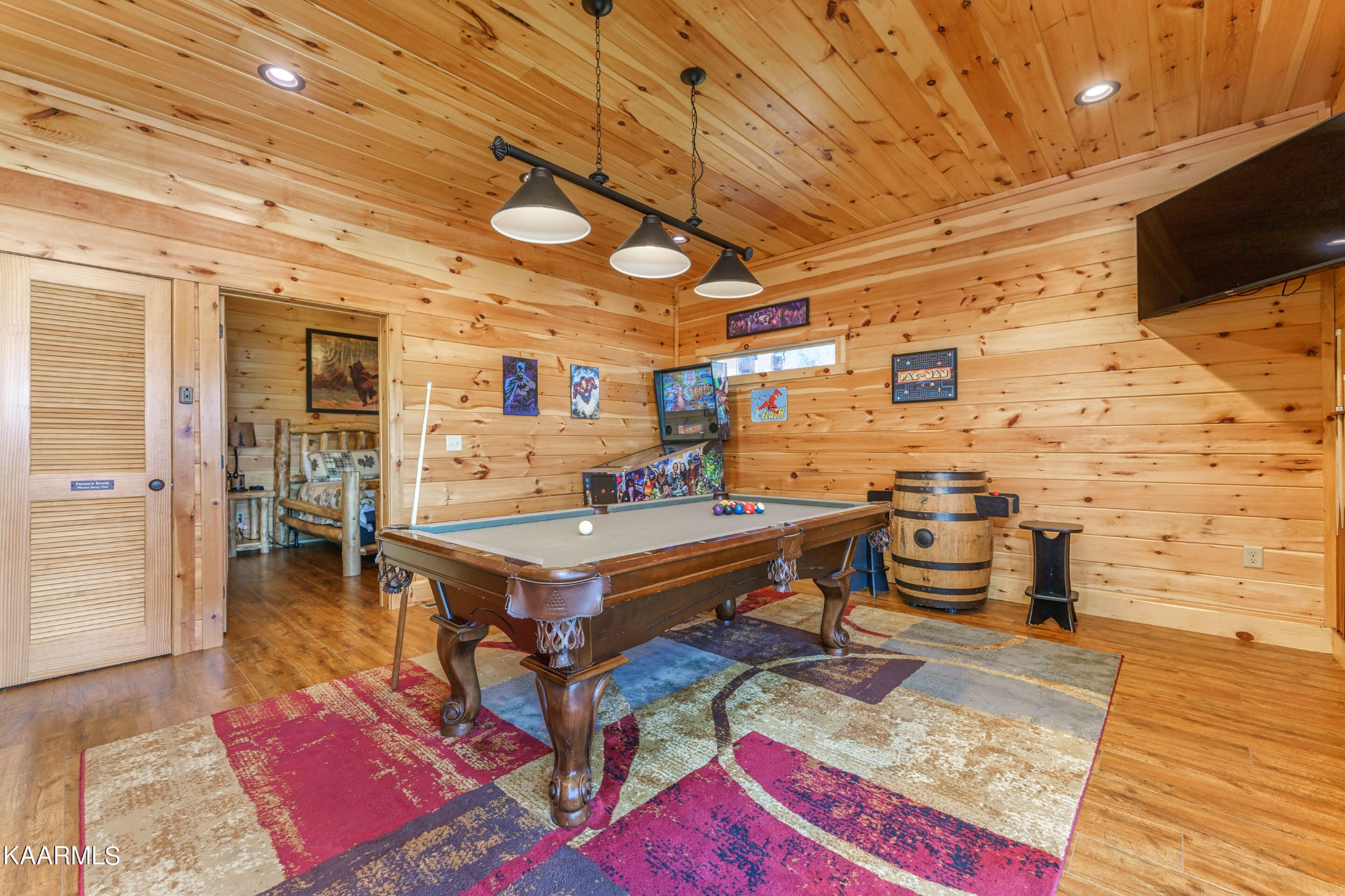 2805 White Oak Ridge Lane Sevierville, TN 37862 - Photo 12 of 25 a room with pool table and flat screen tv