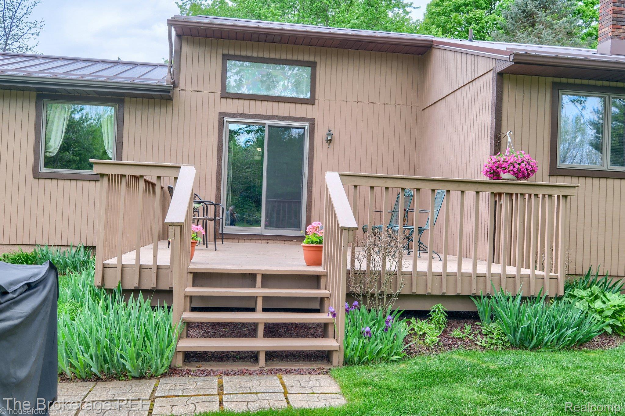 2390 North Vassar Road Davison, MI 48423 - Photo 8 of 46