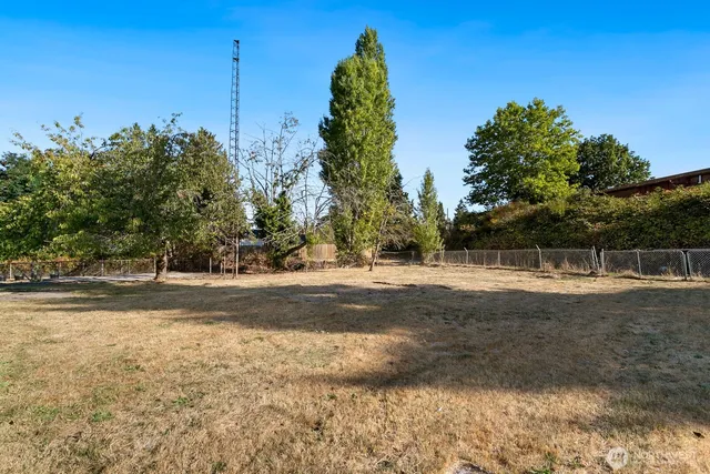 $449,000 | 1901 South 18th Street, Tacoma, WA 98405