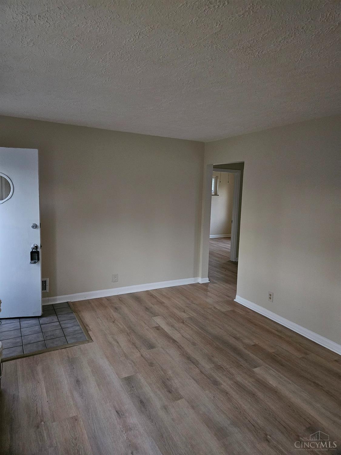 7510 Bridgetown Road Cincinnati, OH 45248 - Photo 8 of 36