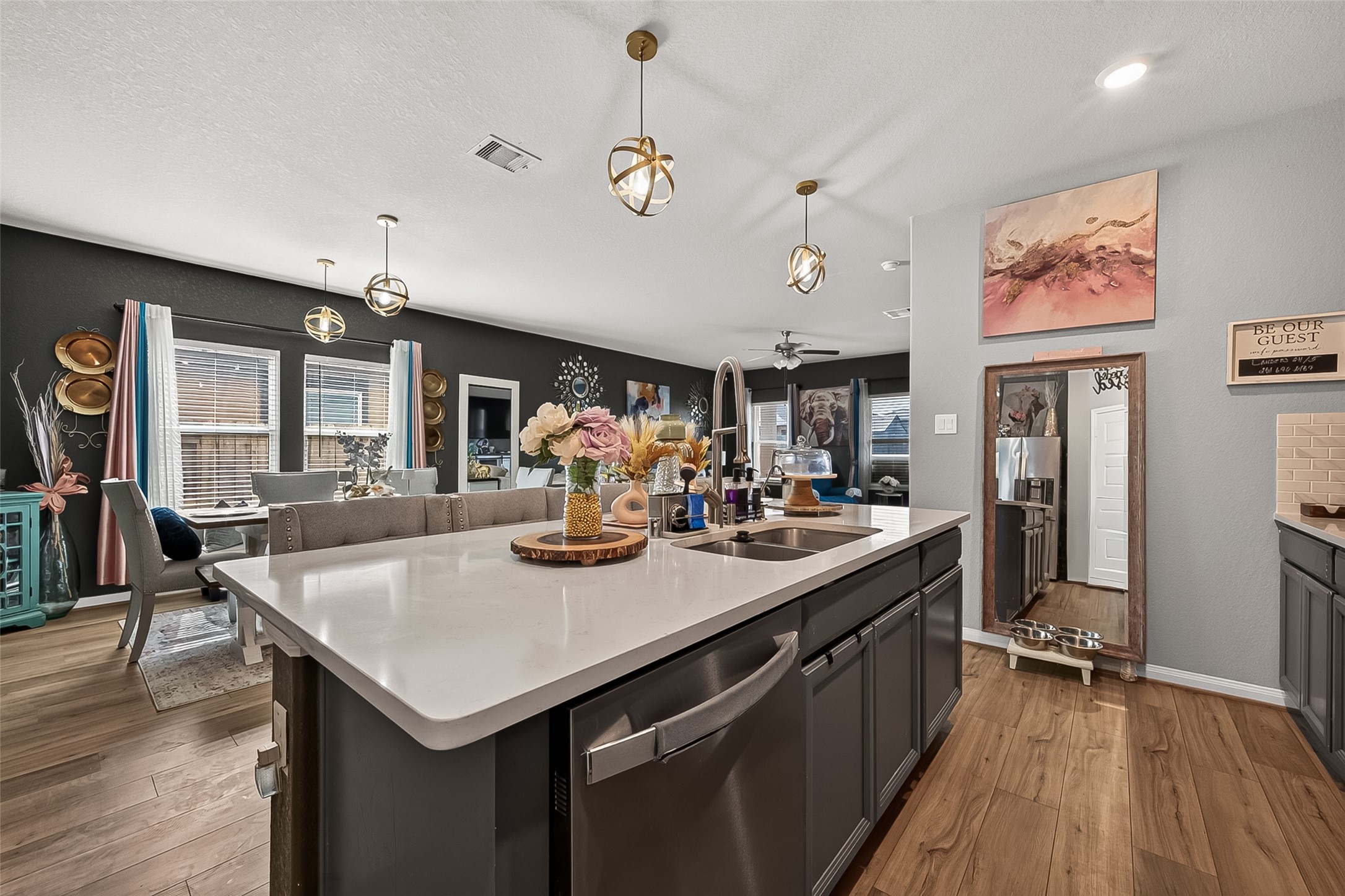 919 Modesto Drive Rosharon, TX 77583 - Photo 4 of 48