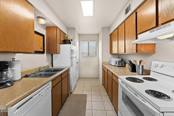 $1,800 | 540 South West Road, Unit 20, Wickenburg, AZ 85390