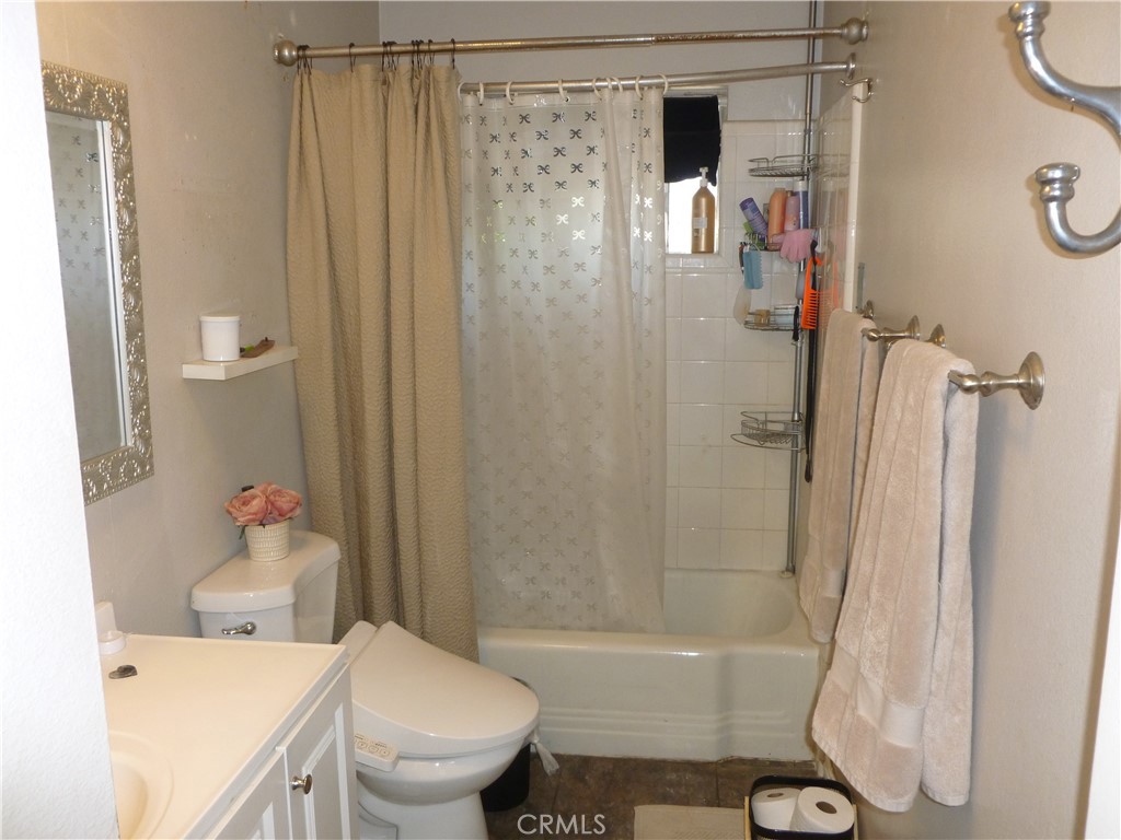 27236 Pinehurst Road Menifee, CA 92586 - Photo 8 of 19