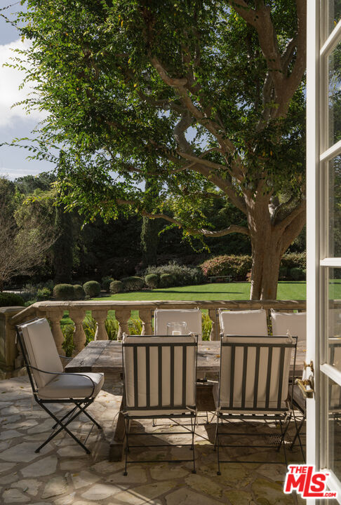 1567 East Valley Road Montecito, CA 93108 - Photo 11 of 38 Gallery Image 11