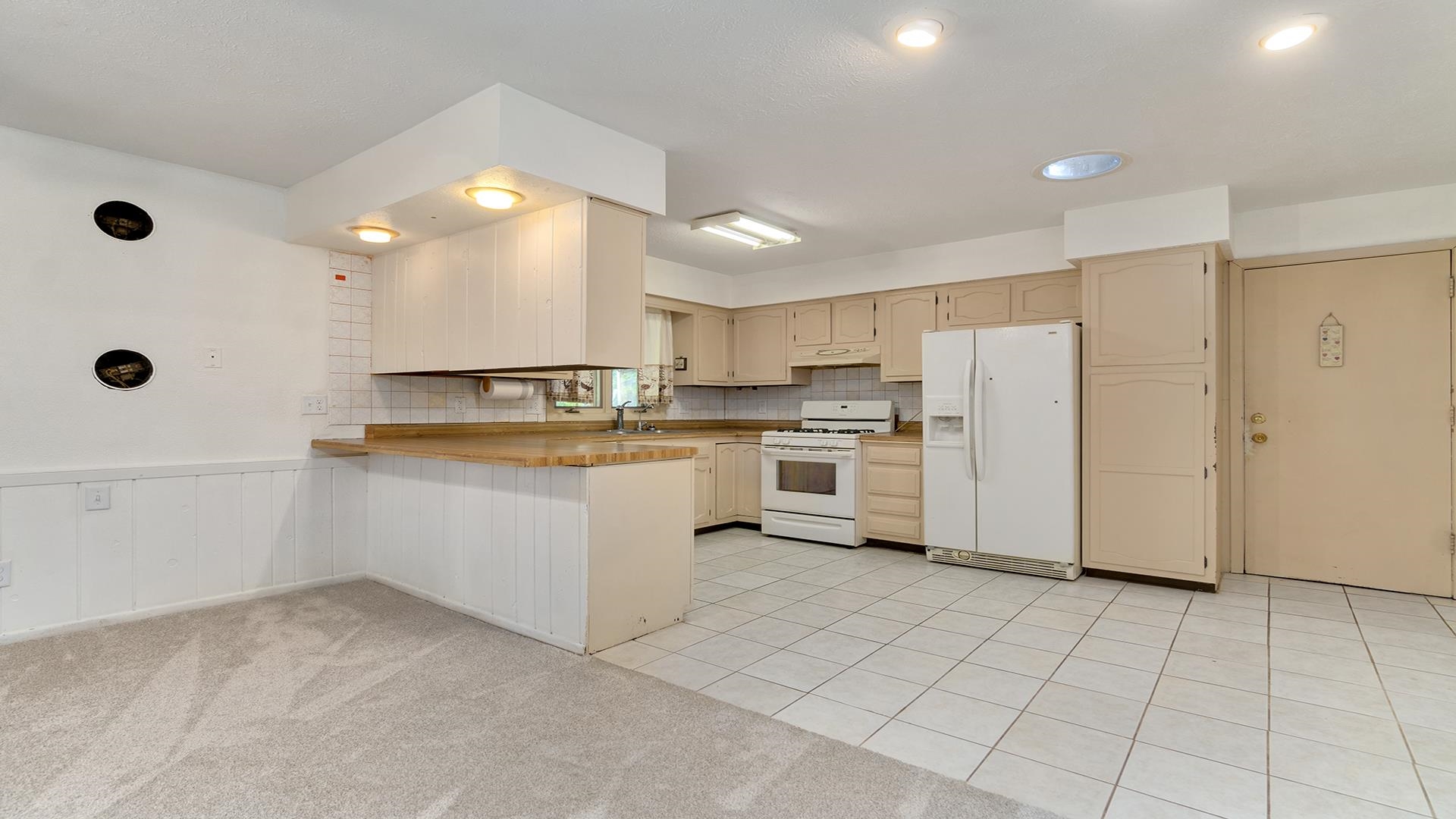 2779 Karr Road Belvidere, IL 61008 - Photo 11 of 36