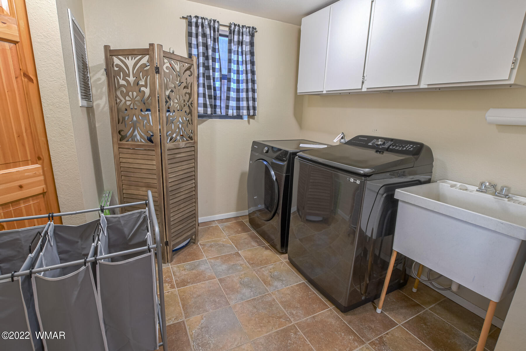 2846 Silver Dollar Street Overgaard, AZ 85933 - Photo 12 of 39