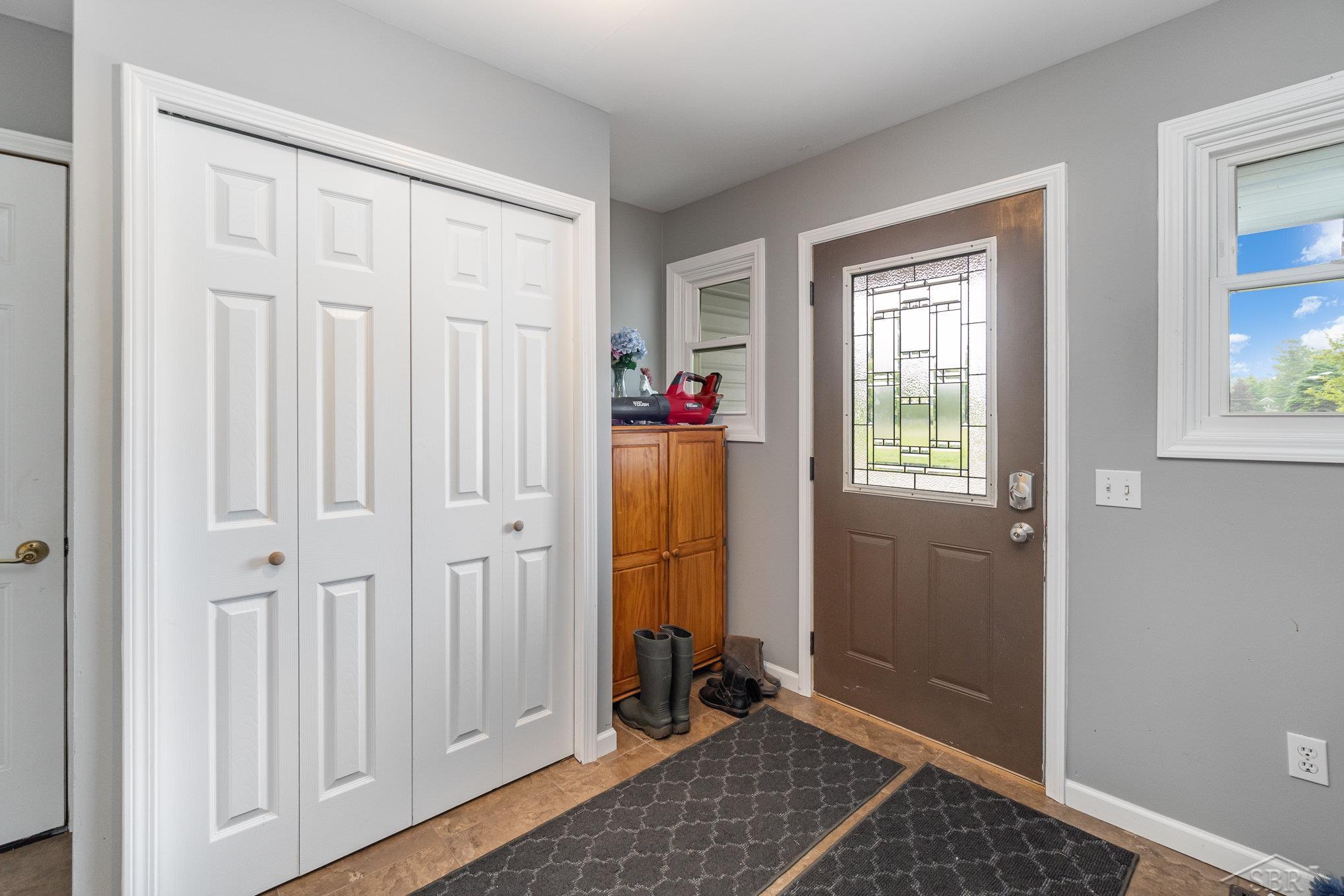 2863 East Bombay Road Midland, MI 48642 - Photo 11 of 27 50112421-10.JPG