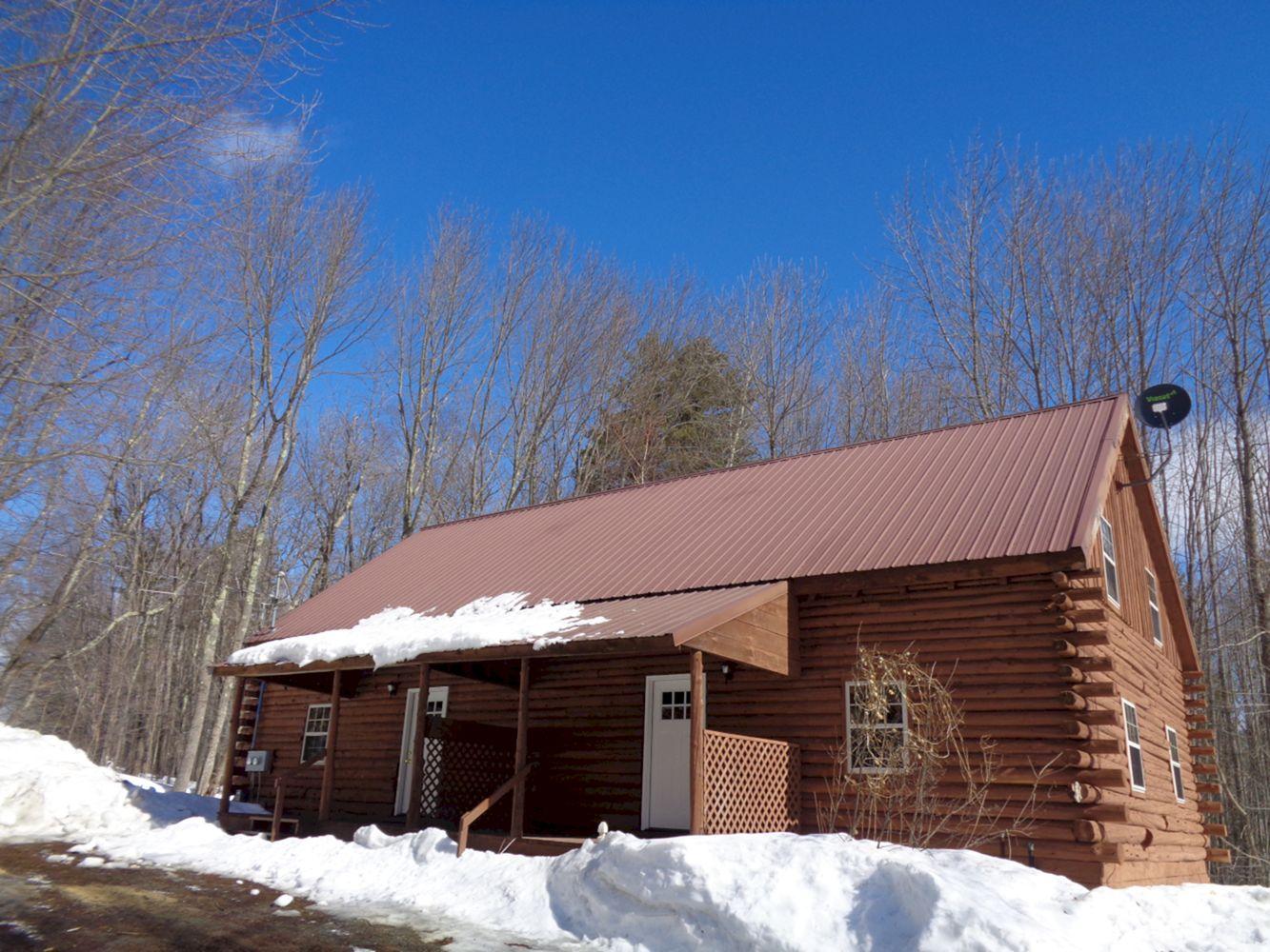 357-359 East Madison Road Madison, ME 04950 - Photo 2 of 37 DSC06514