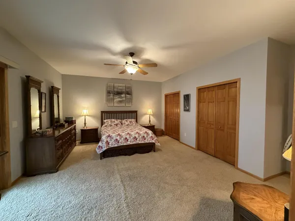 $340,000 | 605 Nightingale Lane, Cottage Grove, WI 53527