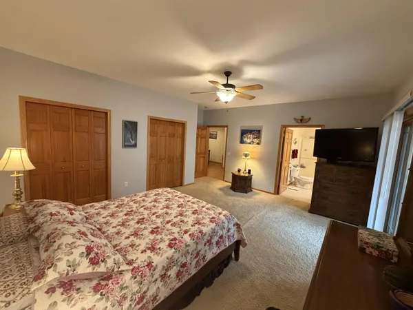 $340,000 | 605 Nightingale Lane, Cottage Grove, WI 53527