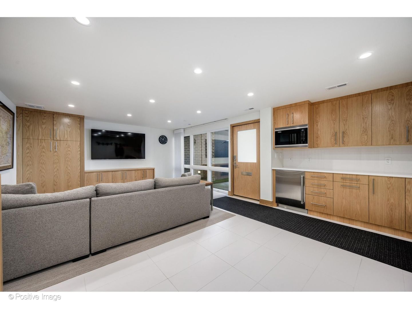 1307 North Sutton Place Chicago, IL 60610 - Photo 35 of 43