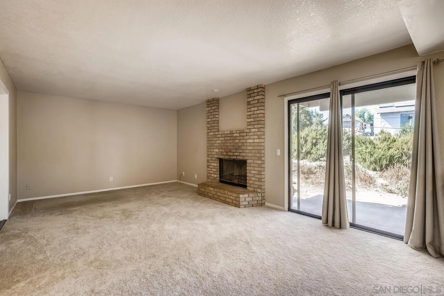 633 Amigos Road Ramona, CA 92065 - Photo 13 of 28 Gallery Image 13