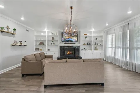 $465,000 | 5741 Eastover Drive, New Orleans, LA 70128