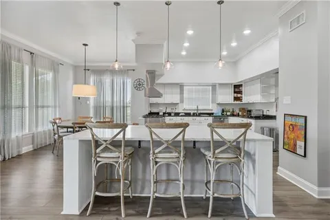 $465,000 | 5741 Eastover Drive, New Orleans, LA 70128