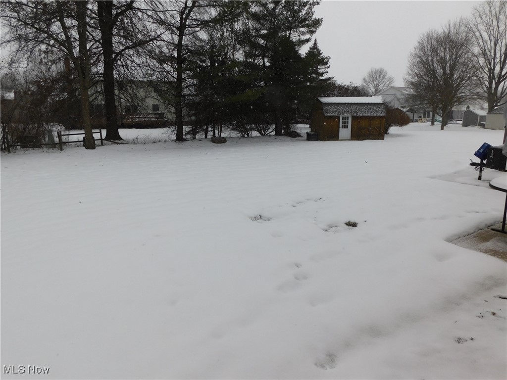 3273 Anglo Circle Northwest Canton, OH 44708 - Photo 2 of 33 Large rear yard