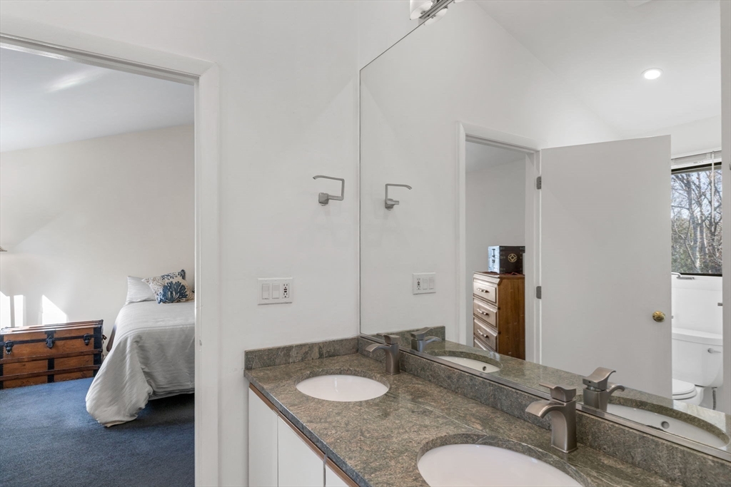 17 Claus Way Barnstable, MA 02648 - Photo 18 of 38 Gallery Image 18