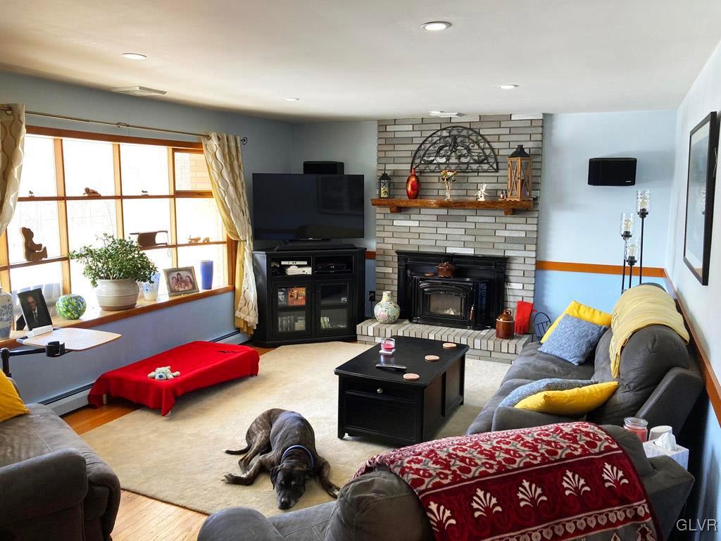 6712 Sigmund Road Zionsville, PA 18092 - Photo 2 of 33 Gallery Image 2